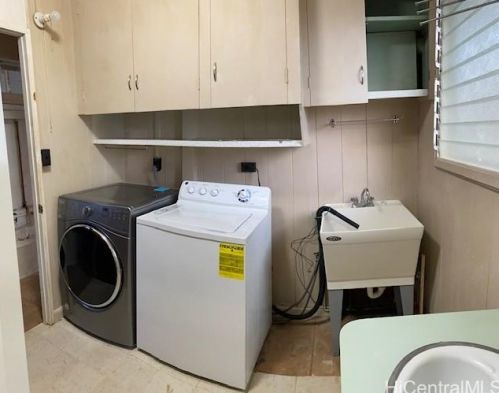 704 19 Ave, Honolulu HI  96816-4608 exterior