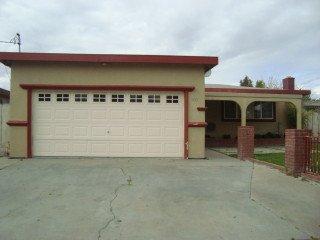 1153 Green St, Salinas, CA 93905-1405