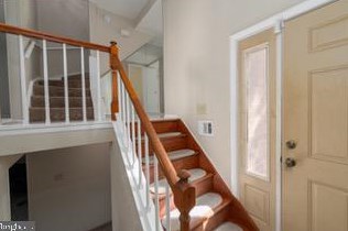 10664 High Beam Ct, Columbia MD  21044-3627 exterior