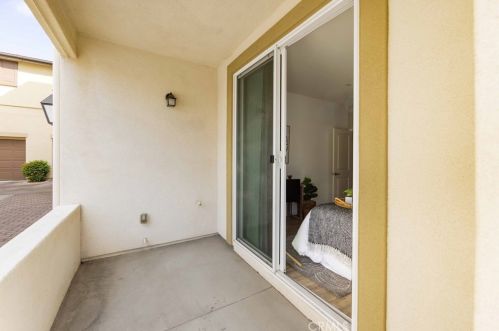 44146 Calle Ciuita, Temecula CA  92592-3992 exterior