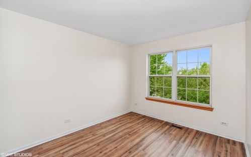 1217 Cpe Cod Ln, Pingree Grove IL  60140-2001 exterior