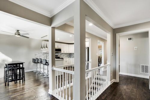 2368 Defoors Ferry Rd, Atlanta GA  30318-2307 exterior