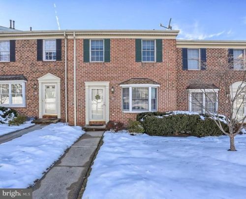 503 Chambers Rdg, York, PA 17402-8418