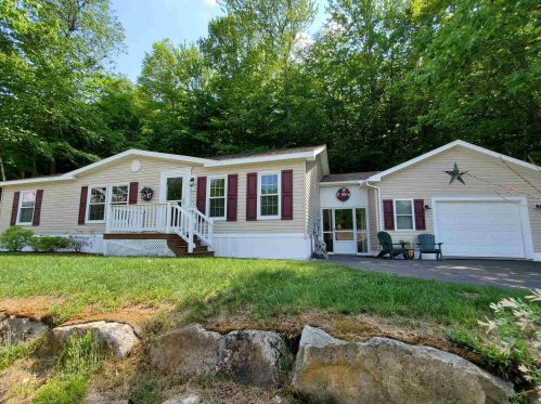 619 Benton Dr, Laconia, NH 03246-1301