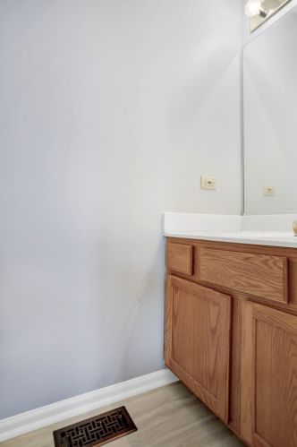 841 Tamarac Dr, Carol Stream IL  60188-4427 exterior