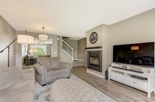 15953 Finch Ave, Saint Paul MN  55124-5811 exterior