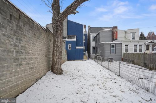 547 Marion St, Lancaster PA  17602-3117 exterior