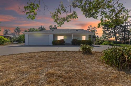 2017 Drais Rd, Stockton, CA 95215-9405