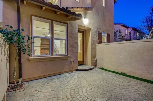 309 Tall Oak, Irvine CA  92603-0673 exterior
