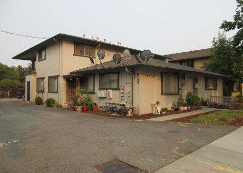 16750 Barnell Ave, Morgan Hill, CA 95037-4931