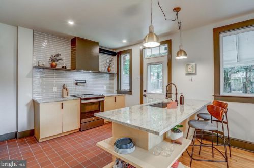 822 5th St, Lancaster PA  17603-5027 exterior