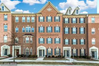 3610 Carriage Hill Dr, Frederick, MD 21704-7371