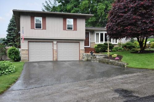 12 Tabor Dr, Providence, RI 02919-2347