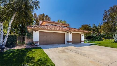 6659 Darkwood Dr, Riverside, CA 92506-6519