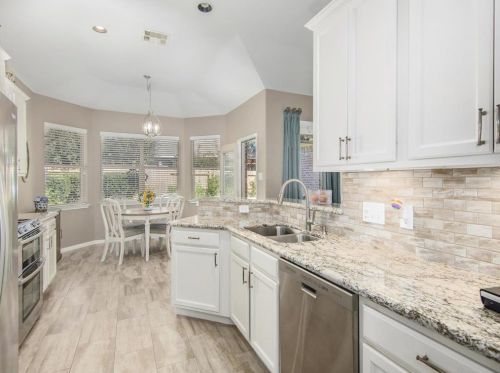 143 Magnolia Grove Ln, Conroe TX  77384-3407 exterior