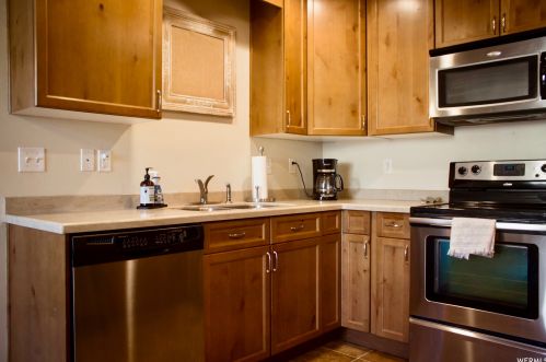 286 650, Centerville UT 84014-1098 exterior