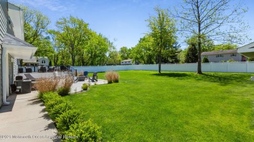 2 Barbara Ter, Middletown NJ  07748-1247 exterior