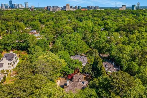 3229 Arden Rd, Atlanta GA  30305-1936 exterior