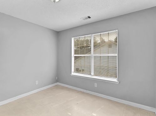 718 Old Stone Ct, Stockbridge GA  30281-7616 exterior
