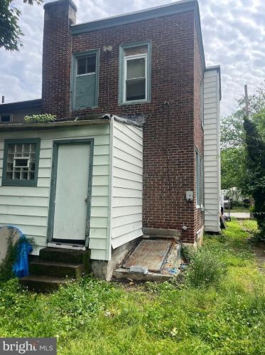 5982 20 St, Philadelphia PA 19138-2447 exterior