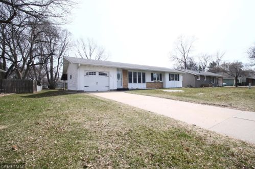 1929 Oak St, Hastings, MN 55033-3542