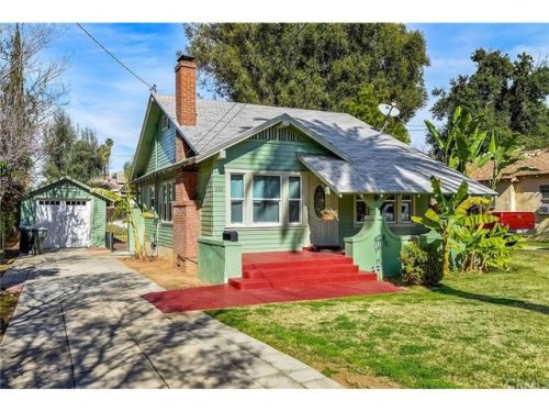 610 Glenwood Dr, Redlands, CA 92373-5151