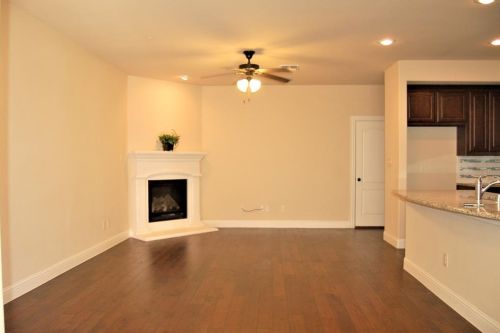 4409 Fisk Ln, Carrollton TX  75010-4258 exterior