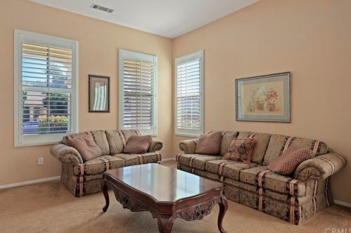 12758 Royal Palm Ln, Riverside CA  92503-7077 exterior