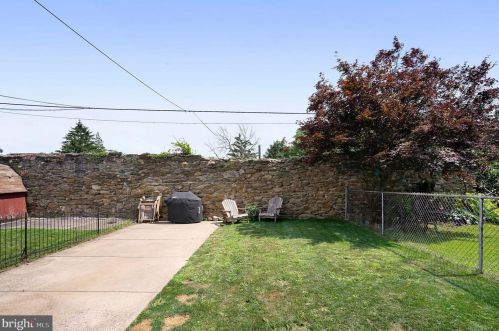 453 Leverington Ave, Philadelphia PA  19128-3315 exterior