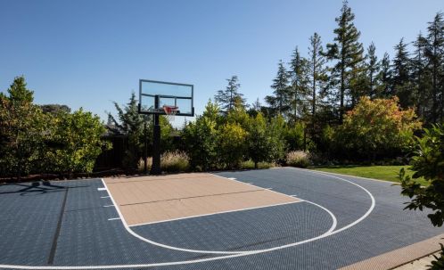 1475 Country Clb Dr, Los Altos CA 94024-5904 exterior