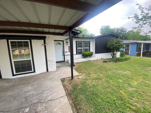 4413 Carmel Ave, Fort Worth TX  76119-3851 exterior