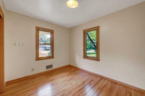 3932 Homewood Ave, Saint Paul MN  55110-4507 exterior