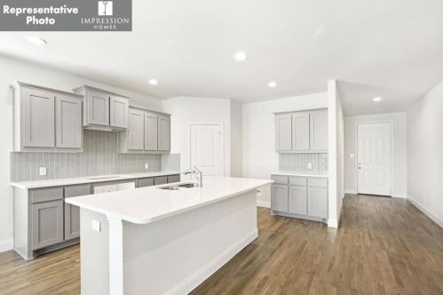 2409 Trickling Crk Dr, Garland TX 75041-2193 exterior