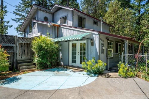 1119 Madrone Cir, Willits, CA 95490-9523