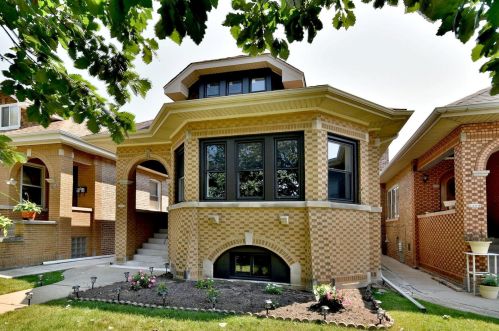 5327 George St, Chicago, IL 60641-4910