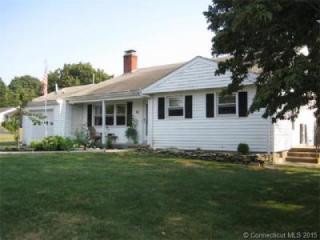 34 Old Black Point Rd, Niantic CT  06357-2816 exterior