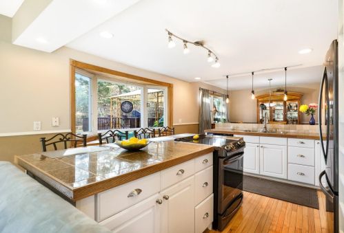 5490 Carlson Rd, Saint Paul MN  55126-1216 exterior