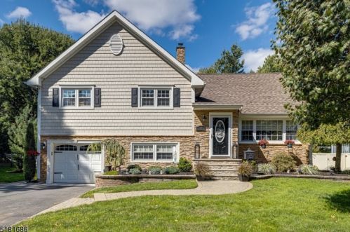 12 Georgia St, Cranford, NJ 07016-2723