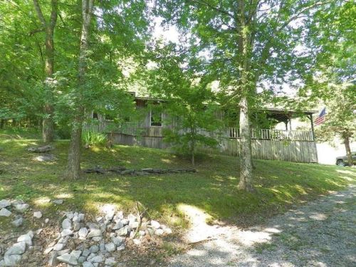 136 Spaulding Bell Ln, Gainesboro, TN 38562-5360