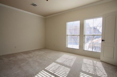 1428 Arapaho Dr, Carrollton TX 75010-3304 exterior