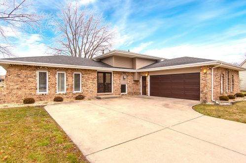 412 Colony Ct, Joliet, IL 60404-9614