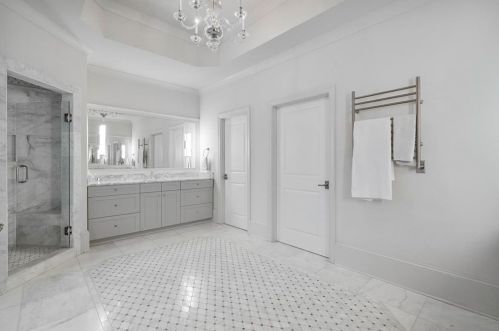 1116 Moores Mill Rd, Atlanta GA  30327-1634 exterior