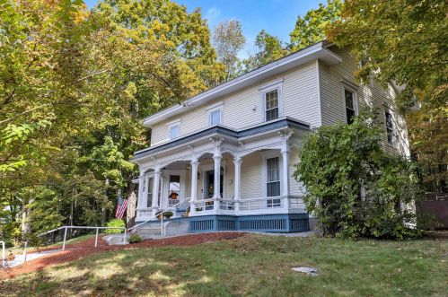 8 Parker Station Rd, Goffstown, NH 03045-3315