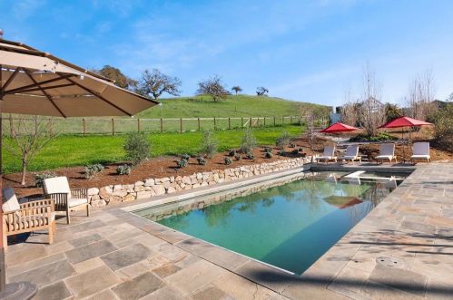 7670 Crews Rd, Gilroy CA  95020-9558 exterior