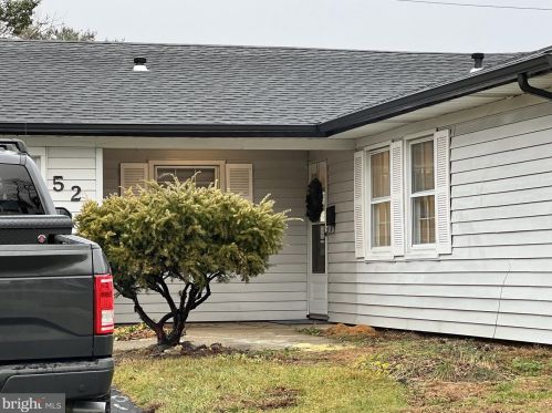 52 Elderberry Ln, Willingboro, NJ 08046-2418
