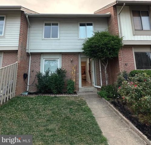 1143 Autumnhaze Ct, Herndon, VA 20170-4220