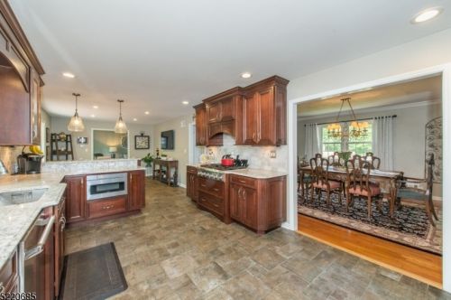 17 Forrest Rd, Dover NJ  07869-4311 exterior