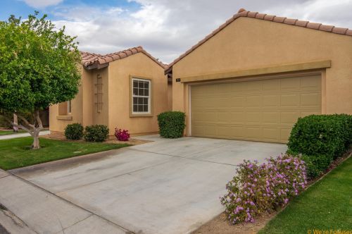 49398 Sherman Dr, Indio, CA 92201-9736