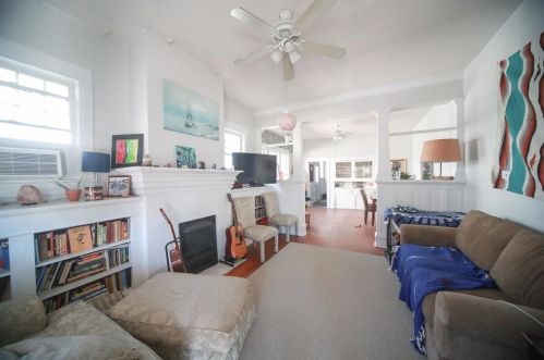 1415 Fairmount Ave, Fort Worth, TX 76104-8206