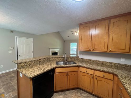 1835 Flt Rock Rd, Stockbridge GA  30281-4051 exterior